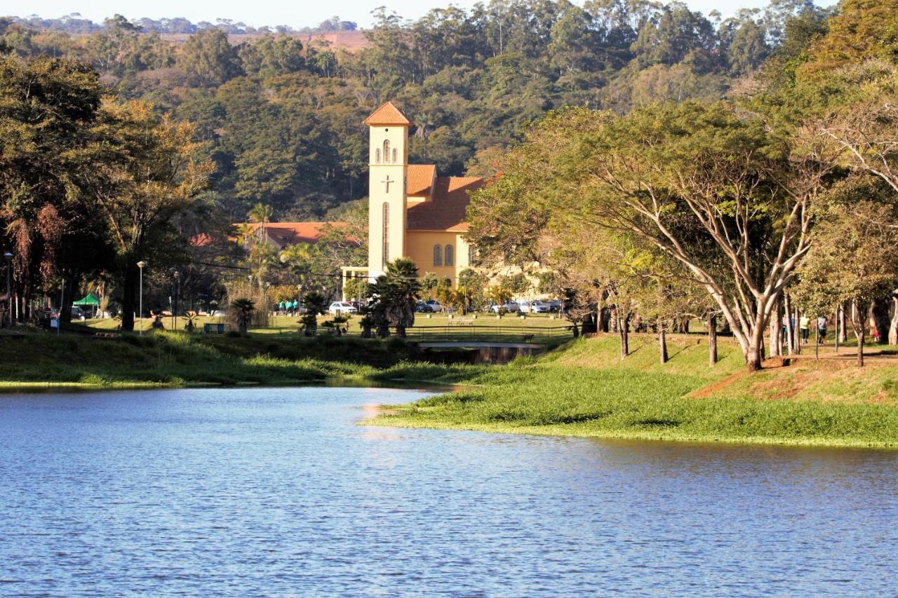 Vila Chale Bosque Do Barreiro Araxá Exteriér fotografie